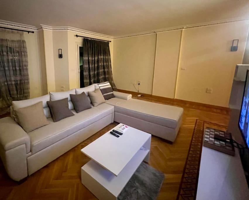 Apartment Cozy Flat In New Cairo!